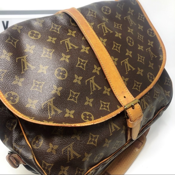 SoldLouis Vuitton saumur 35 monogram crossbody bag - Picture 3 of 8